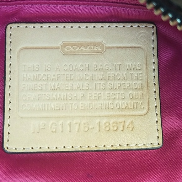 Authentic Coach purse 18674 - Picture 2 of 5
